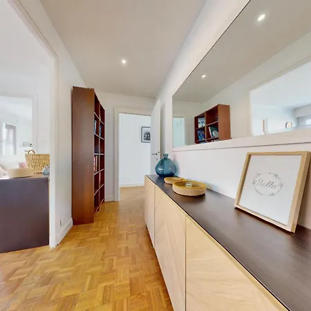 The Opal - 2bds In The Center Apartment *